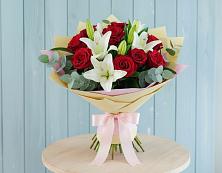Букет цветов из:  Лилии и Розы в Нагорное
