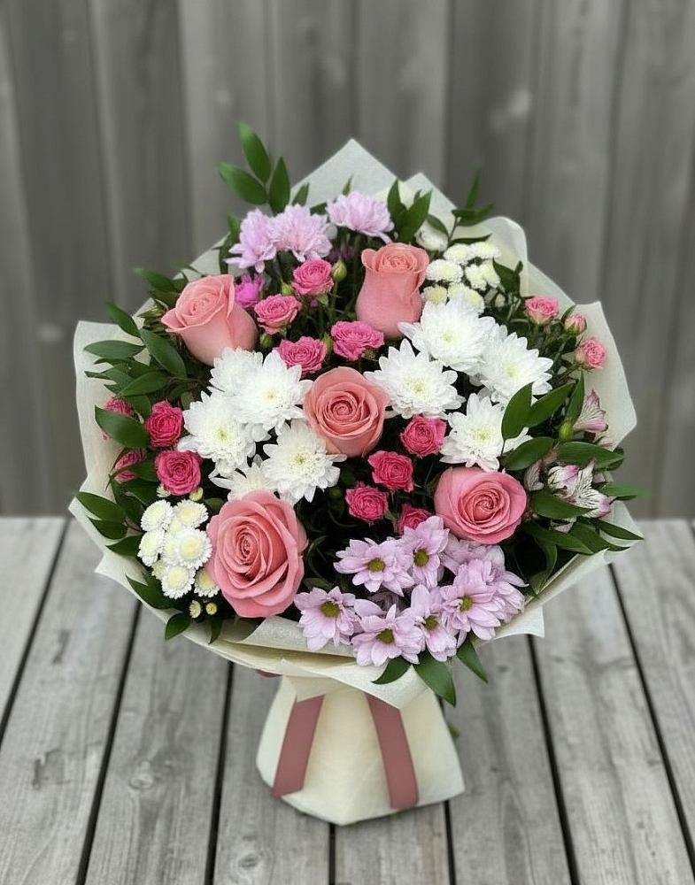 Букет цветов из: Альстромерии, Гвоздики, Розы и Хризантемы в Нагорное