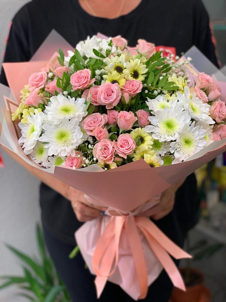Букет цветов из: Розы и Хризантемы в Нагорное