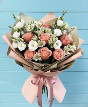 Букет цветов из:  Розы, Альстромерии и Лизиантусы в Нагорное