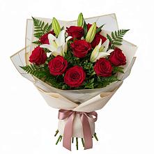 Букет цветов из:  Лилии и Розы в Нагорное