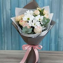 Букет цветов из:  Хризантемы и Розы в Нагорное