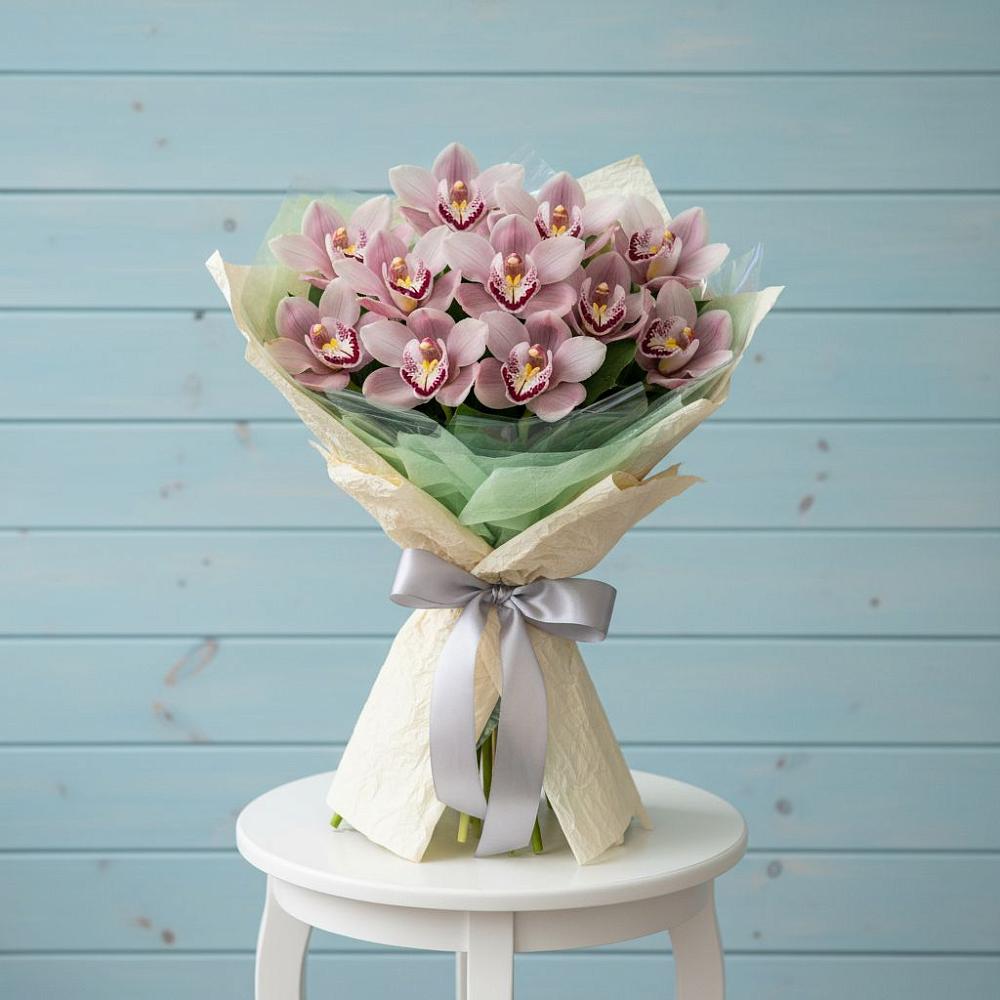 Букет цветов из: Орхидеи и Розы в Нагорное