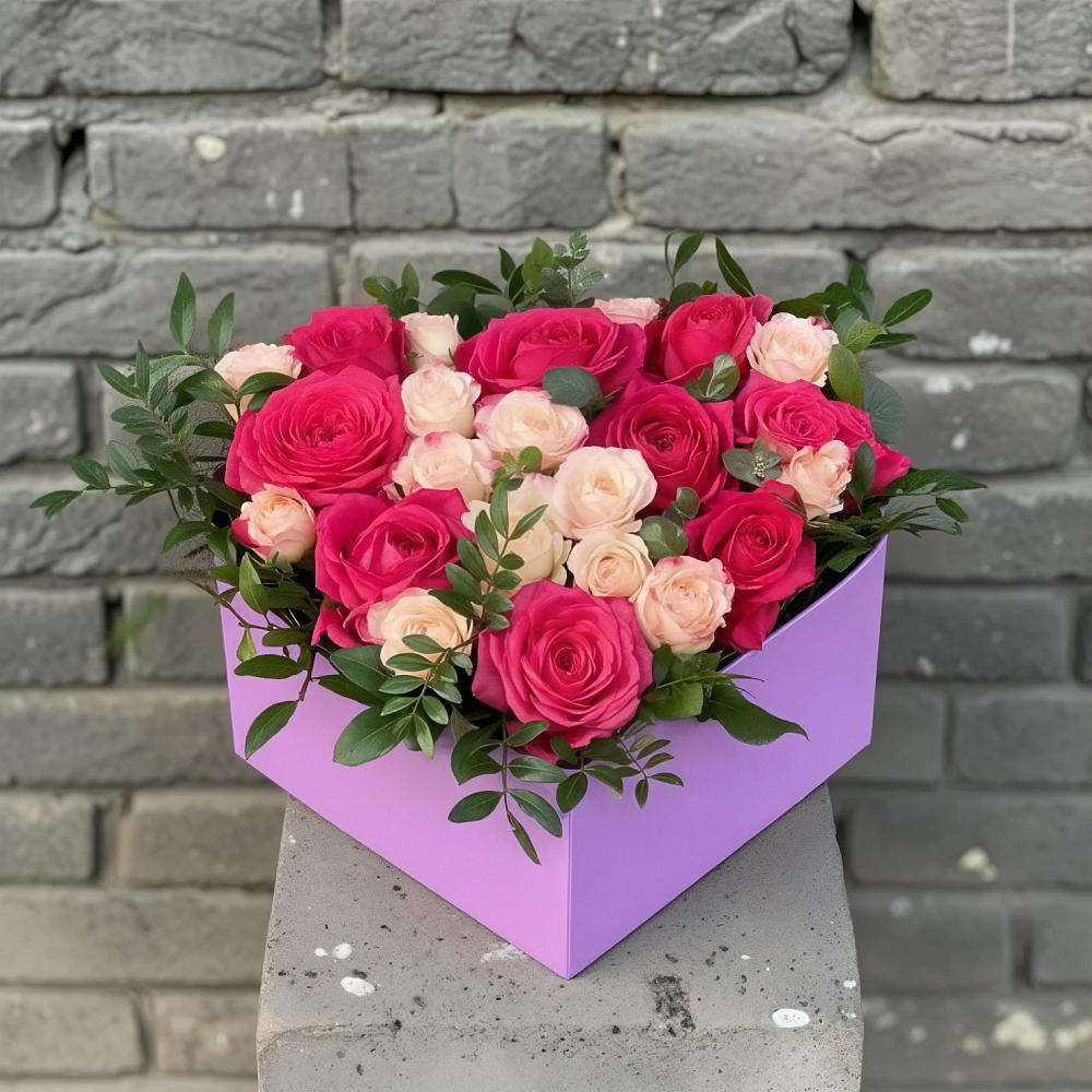 Цветочная композиция из Розы в коробке в Нагорное
