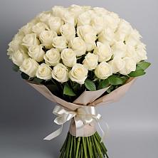 Букет 101 беля роза Белоснежка в Нагорное