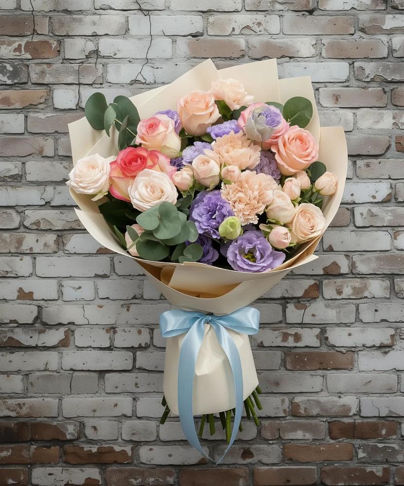 Букет цветов из: Розы, Лизиантусы и Гвоздики в Нагорное