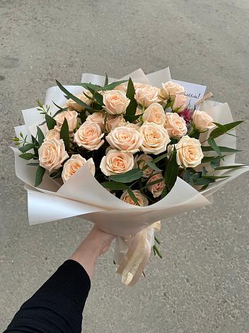 Букет Кремовые розы Латте в Нагорное
