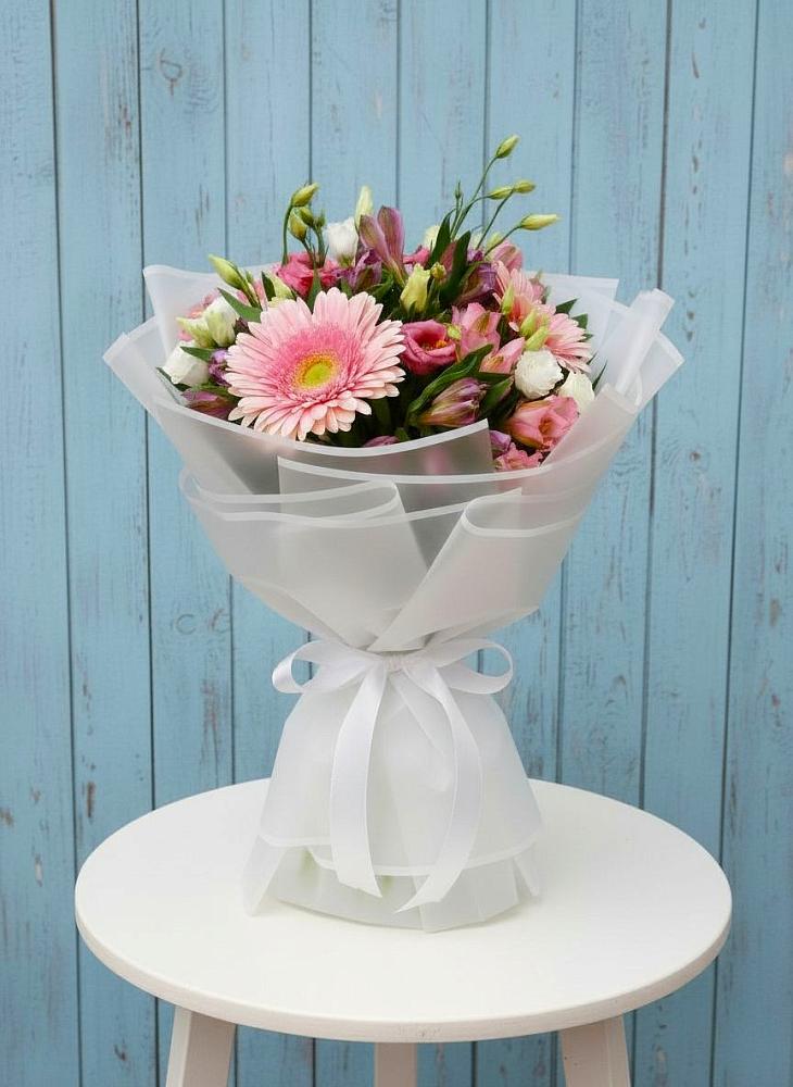 Букет цветов из: Герберы, Альстромерии и Лизиантусы в Нагорное