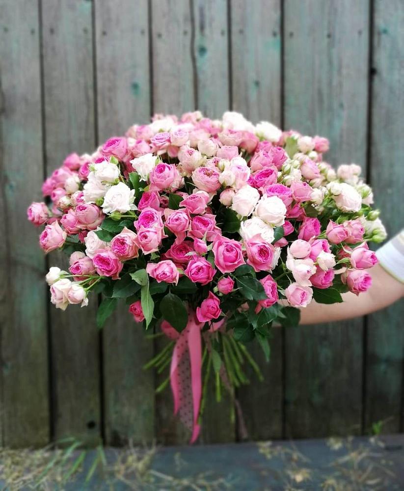 Букет Розовые кустовые розы Натали и Лав Лидия в Нагорное