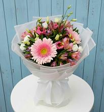 Букет цветов из:  Герберы, Альстромерии и Лизиантусы в Нагорное