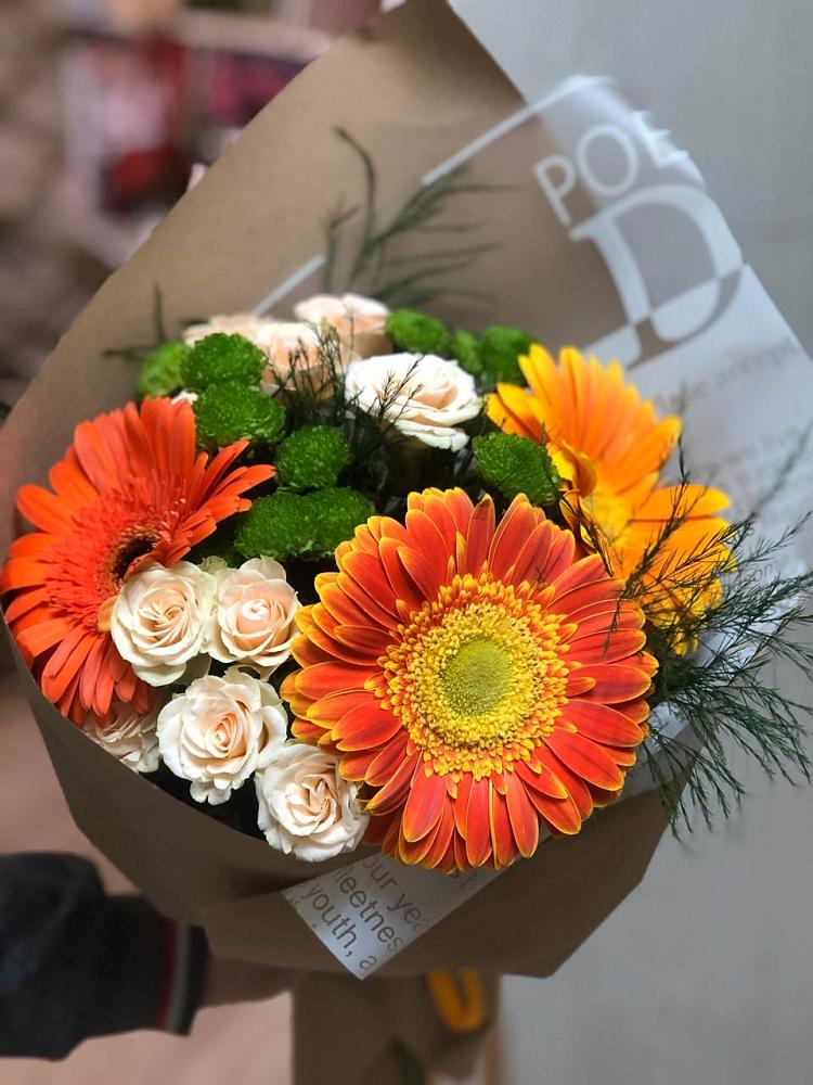Букет цветов из: Герберы, Хризантемы и Розы в Нагорное