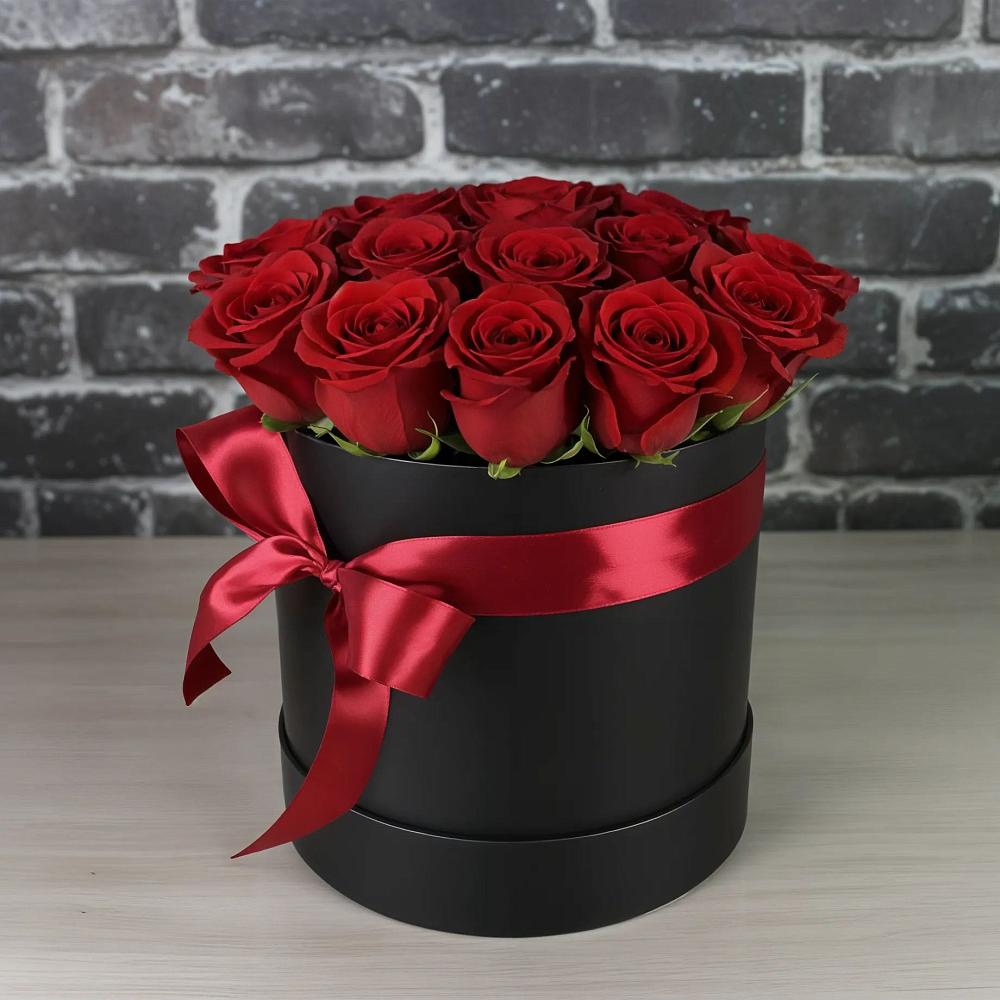 Цветочная композиция из Розы в шляпной коробке в Нагорное