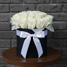 Цветочная композиция из Розы в шляпной коробке в Нагорное