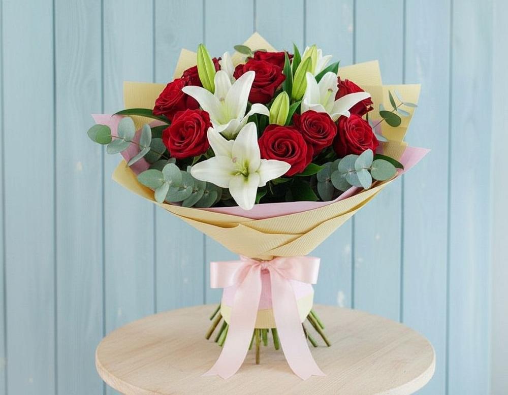 Букет цветов из: Лилии и Розы в Нагорное